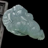 冰种晴水缅甸翡翠金蟾送宝挂件