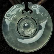 冰玻种晴水缅甸翡翠双龙戏珠挂件