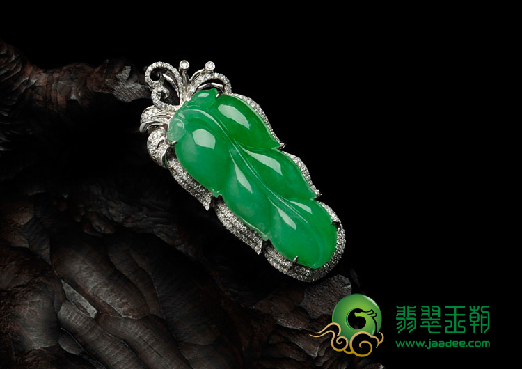糯冰种苹果绿缅甸翡翠镶白金金枝玉叶胸坠（真钻）