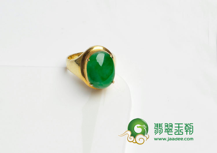 冰种阳绿缅甸翡翠戒面