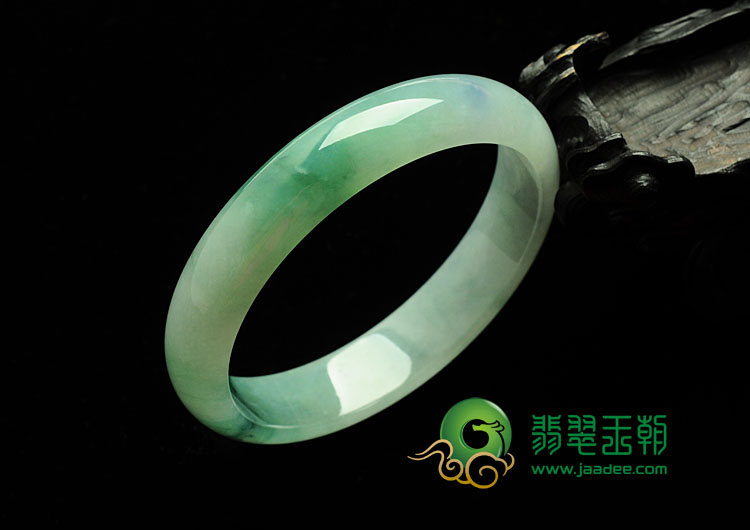 冰种飘花略带春缅甸翡翠手镯（60.1mm）
