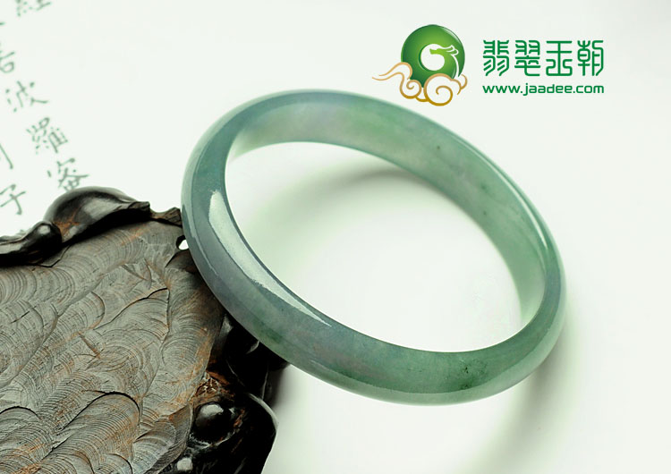 糯冰种油青缅甸翡翠手镯（54.4mm）