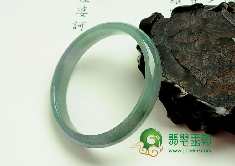 糯冰种油青缅甸翡翠手镯（54.4mm）