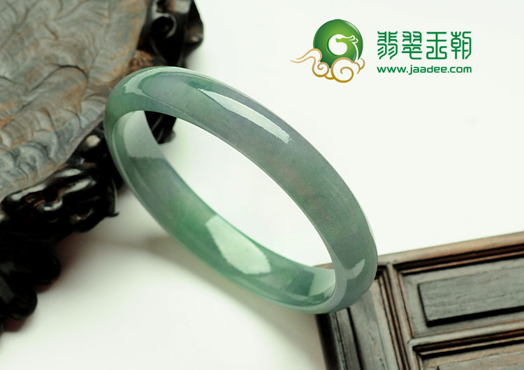 糯冰种油青缅甸翡翠手镯（54.4mm）