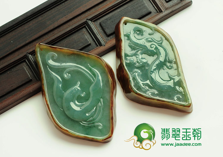 糯冰种褐黄翡飘花缅甸翡翠龙凤牌挂件