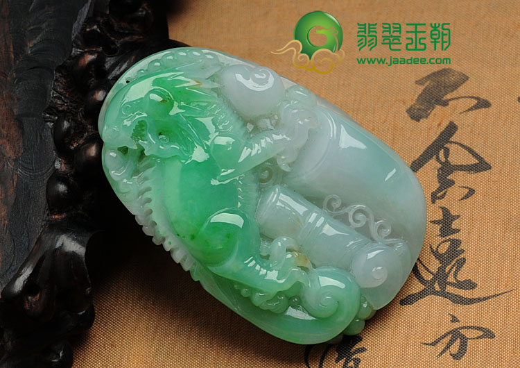 糯冰种翠色缅甸翡翠步步高升挂件