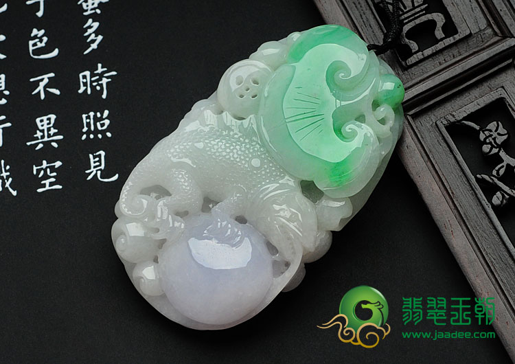 糯冰种春带彩缅甸翡翠随机应变挂件