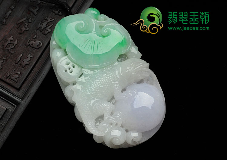 糯冰种春带彩缅甸翡翠随机应变挂件