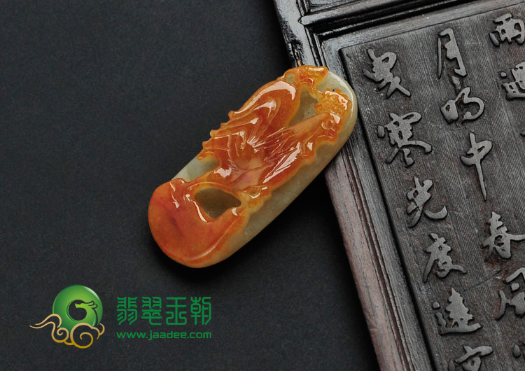 糯冰种黄翡缅甸翡翠“金鸡报晓”挂件