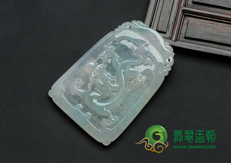 冰种晴水略带紫罗兰缅甸翡翠螭龙牌挂件