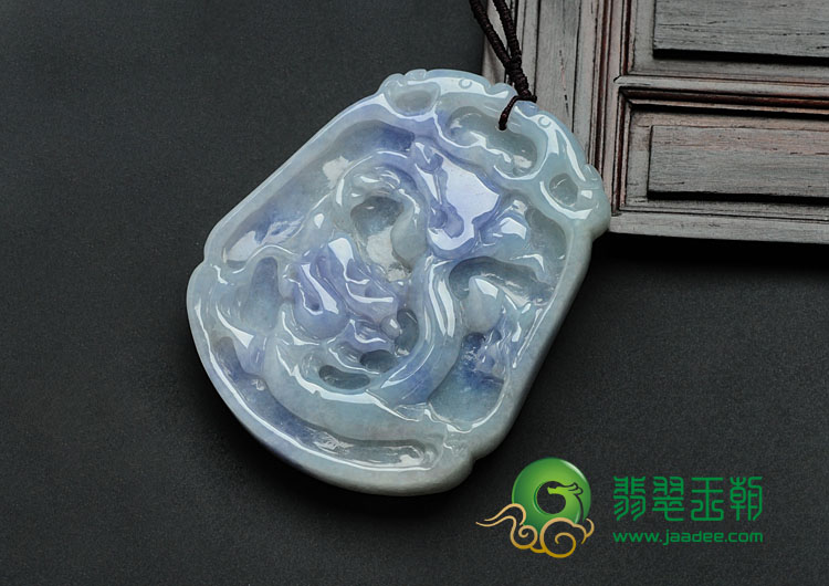 糯冰种紫罗兰缅甸翡翠龙冈牌挂件