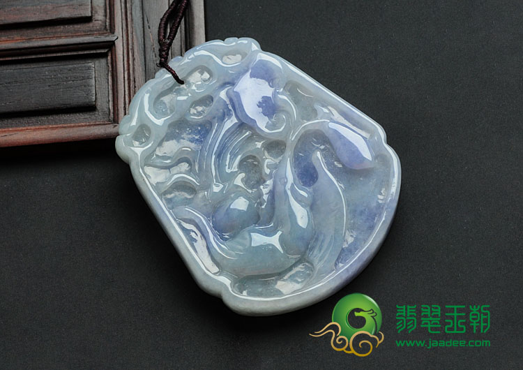糯冰种紫罗兰缅甸翡翠龙冈牌挂件