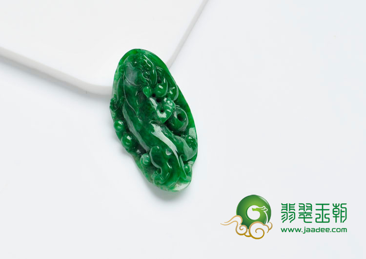 细糯种满绿缅甸翡翠貔貅挂件