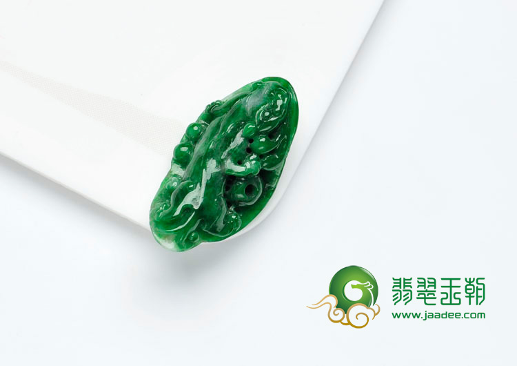 细糯种满绿缅甸翡翠貔貅挂件