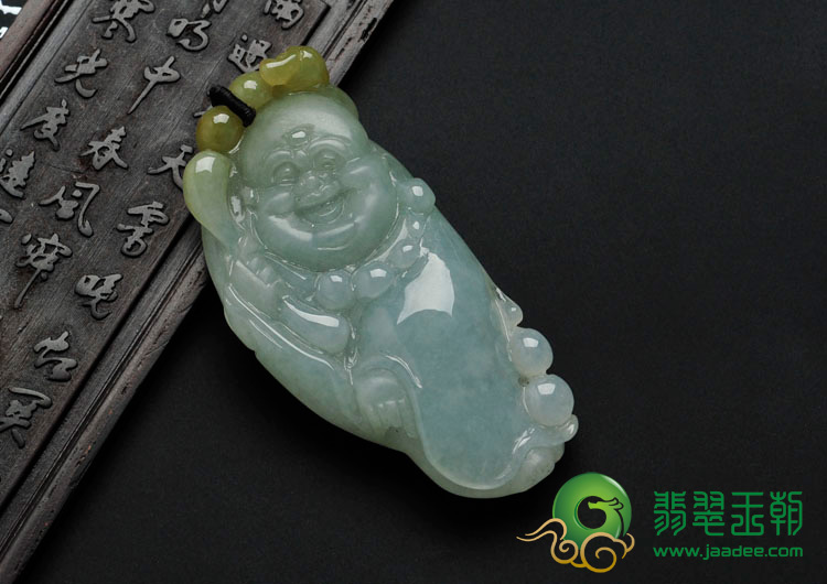 糯冰种晴水略带黄翡缅甸翡翠笑佛挂件