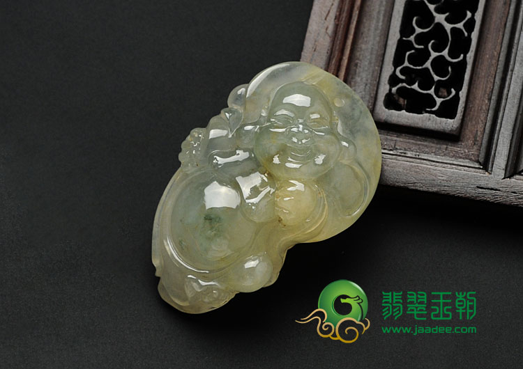 冰种淡黄翡略飘花缅甸翡翠站佛挂件