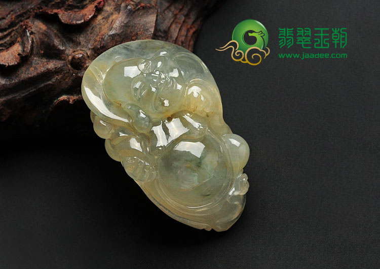 冰种淡黄翡略飘花缅甸翡翠站佛挂件