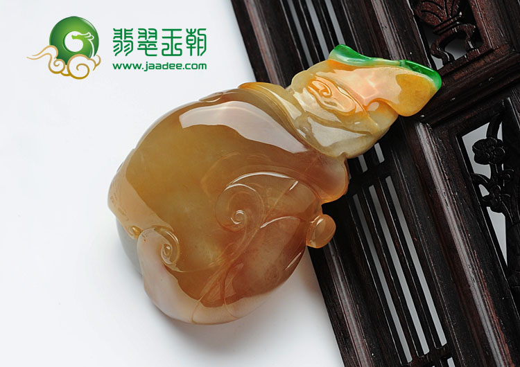 糯冰种三彩缅甸翡翠福如东海手玩件