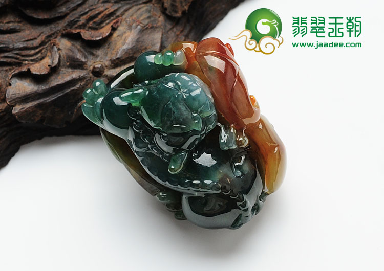 糯冰种三彩缅甸翡翠貔貅挂件