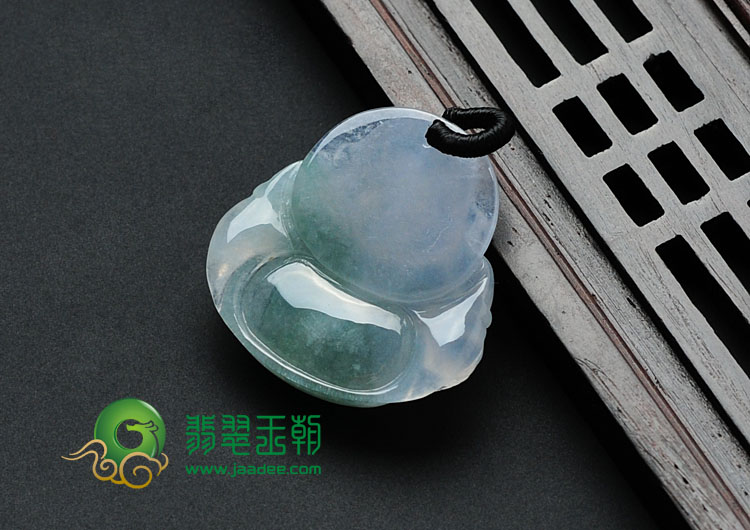 冰种飘花缅甸翡翠玉佛挂件