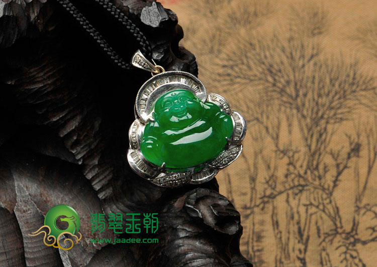 冰种正阳绿缅甸翡翠镶白金玉佛胸坠（真钻）