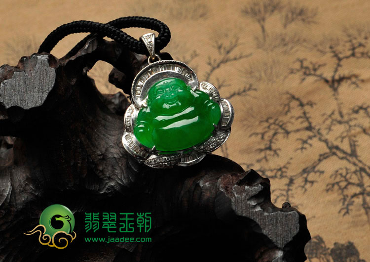 冰种正阳绿缅甸翡翠镶白金玉佛胸坠（真钻）