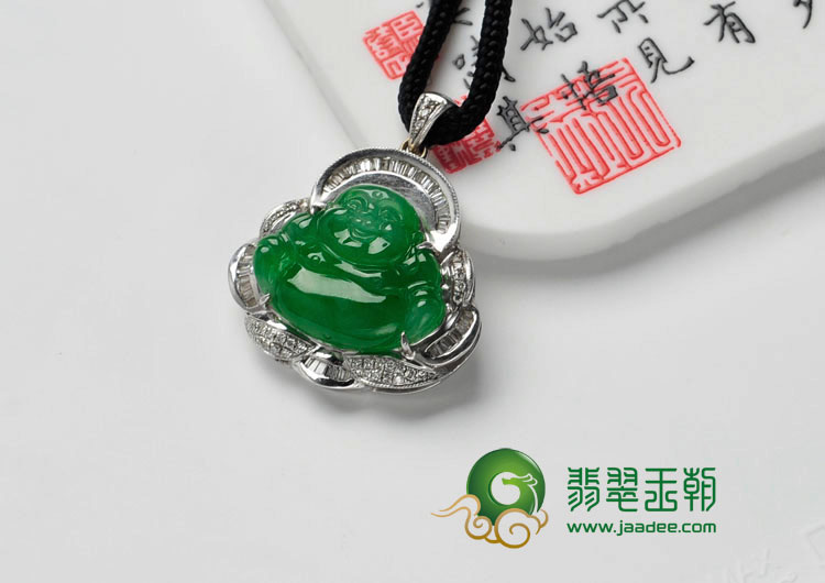 冰种正阳绿缅甸翡翠镶白金玉佛胸坠（真钻）