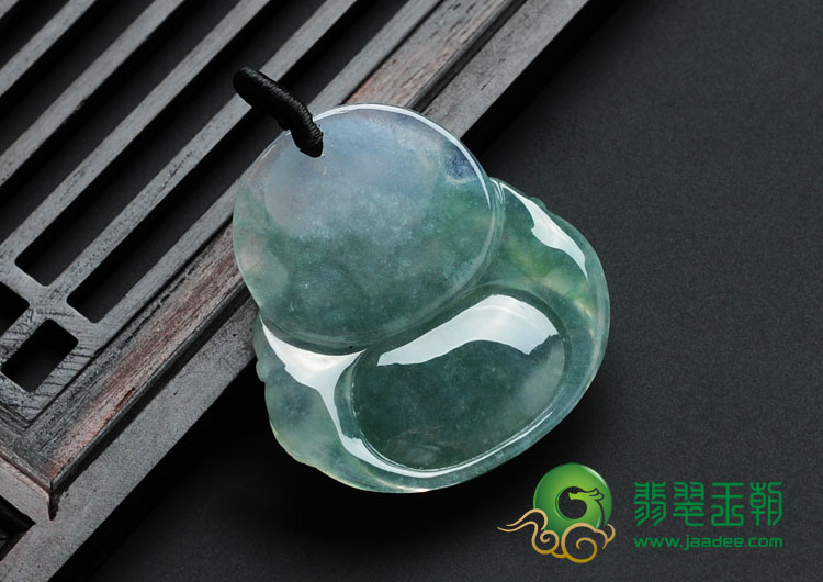 冰种飘花缅甸翡翠玉佛挂件