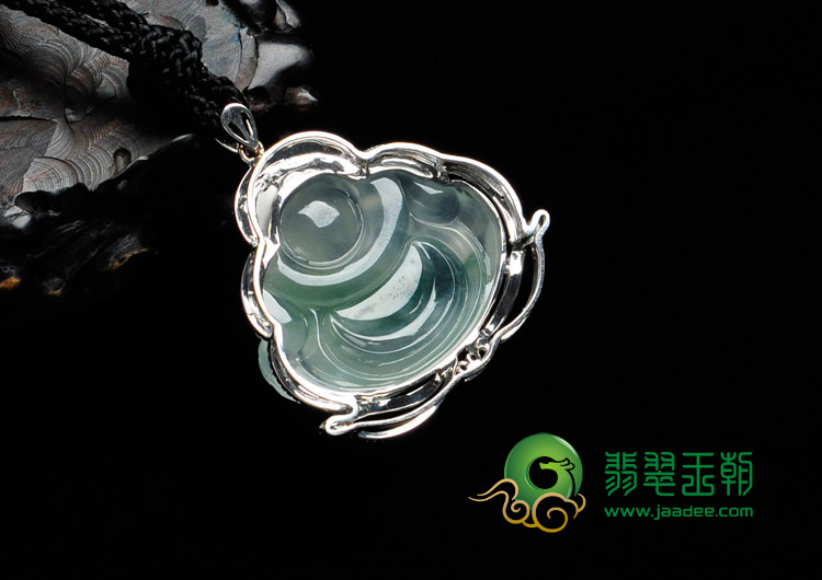 冰种飘花缅甸翡翠镶白金玉佛胸坠（真钻）