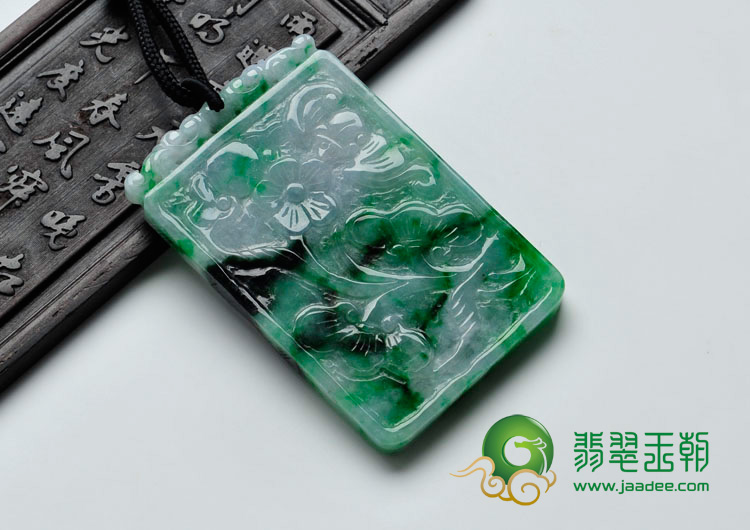 细糯种翠色缅甸翡翠金玉满堂花牌挂件