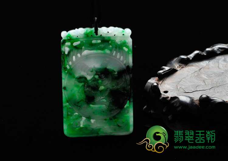 细糯种翠色缅甸翡翠金玉满堂花牌挂件