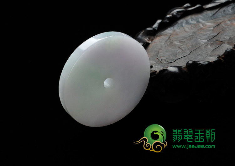 糯冰种春带彩缅甸翡翠平安扣挂件