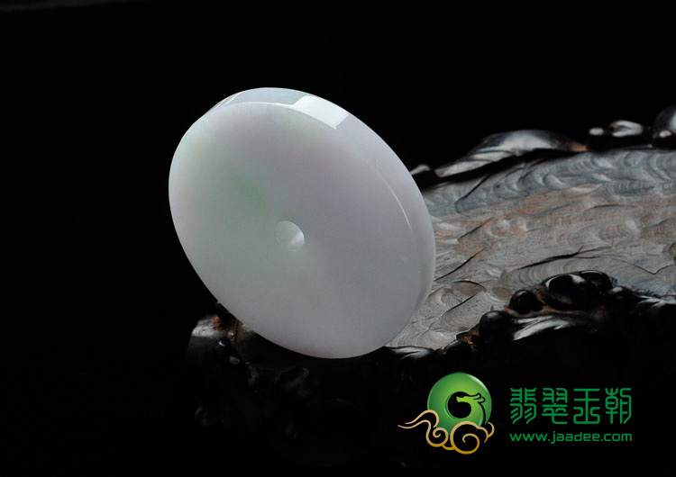 糯冰种春带彩缅甸翡翠平安扣挂件