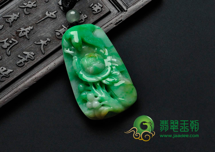 糯冰种黄加绿缅甸翡翠鸟语花香挂件