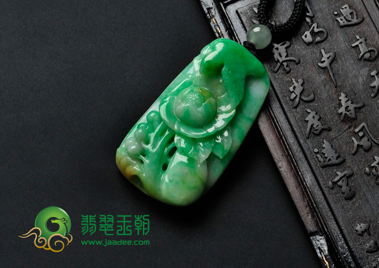 糯冰种黄加绿缅甸翡翠鸟语花香挂件