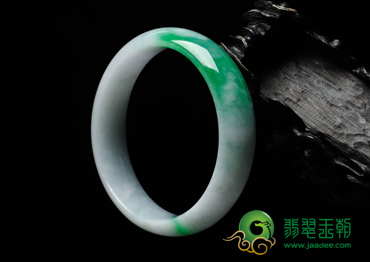 糯冰种飘翠缅甸翡翠手镯（58mm）