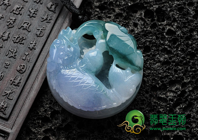 糯冰种紫罗兰飘花缅甸翡翠鱼龙挂件