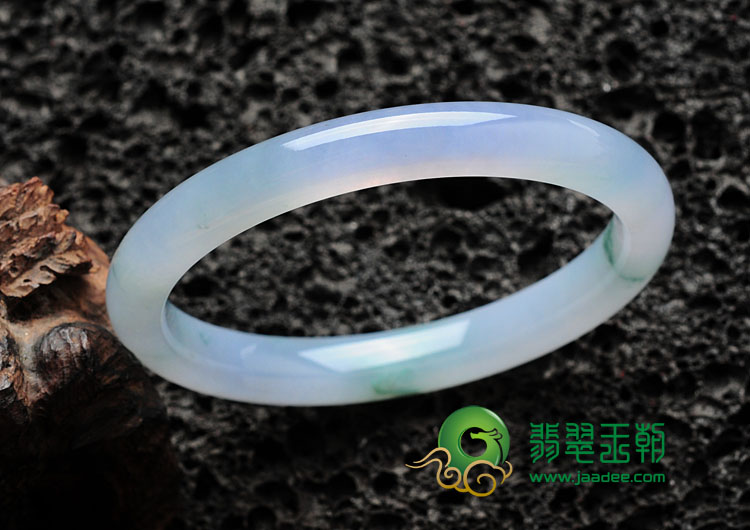 冰种淡紫罗兰飘花缅甸翡翠手镯（57.8mm）
