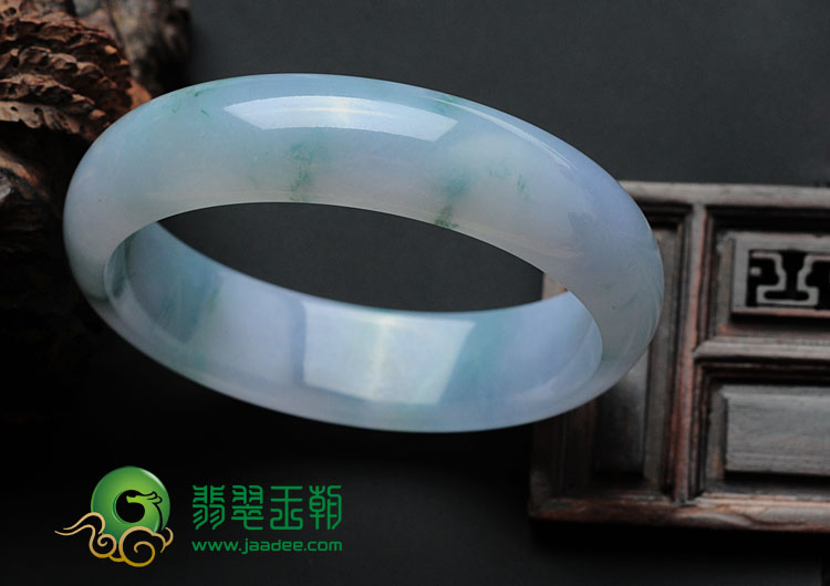 冰种淡紫罗兰飘花缅甸翡翠手镯（55.7mm）