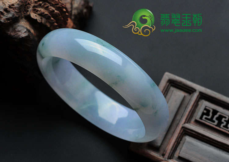 冰种淡紫罗兰飘花缅甸翡翠手镯（55.7mm）