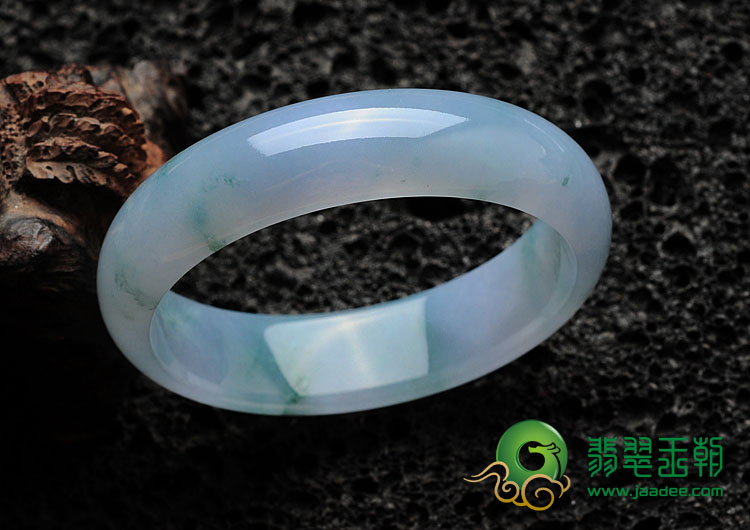 冰种淡紫罗兰飘花缅甸翡翠手镯（55.7mm）