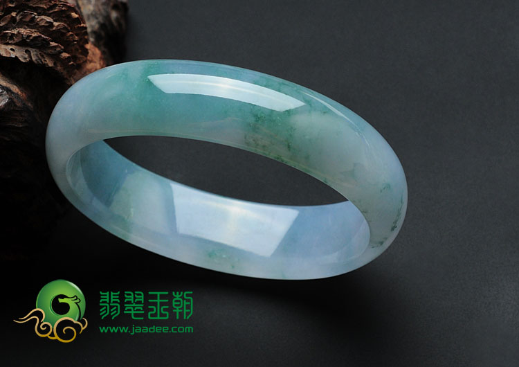 冰种淡紫罗兰飘花缅甸翡翠贵妃镯（54.3mm-48.3mm）