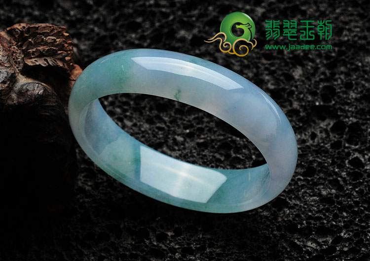冰种淡紫罗兰飘花缅甸翡翠贵妃镯（54.3mm-48.3mm）