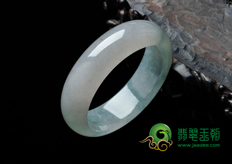 冰种飘花缅甸翡翠手镯（56.6mm）