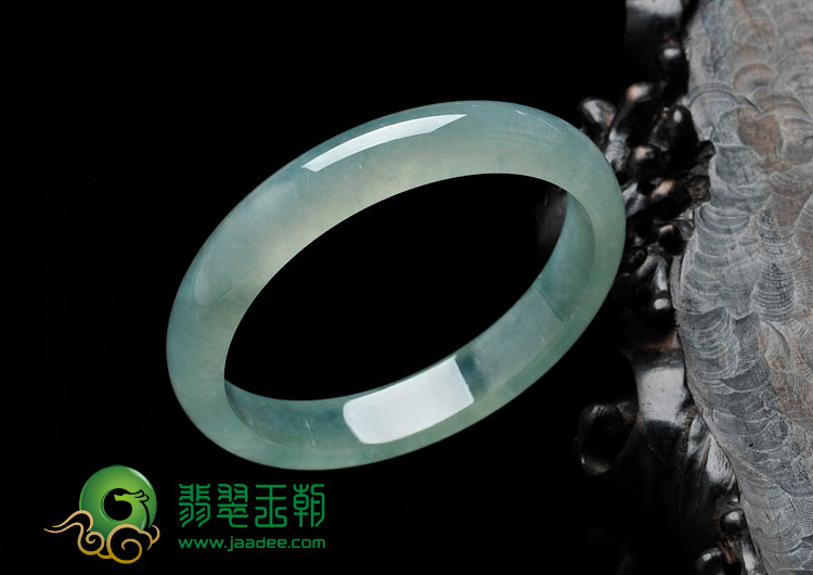 冰种晴水缅甸翡翠手镯（55.7mm）