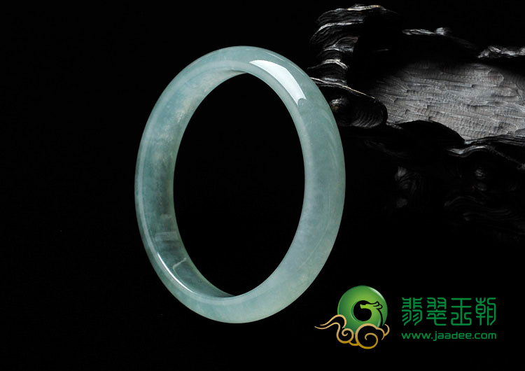 冰种晴水缅甸翡翠手镯（55.7mm）