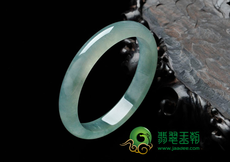 冰种晴水缅甸翡翠手镯（55.7mm）