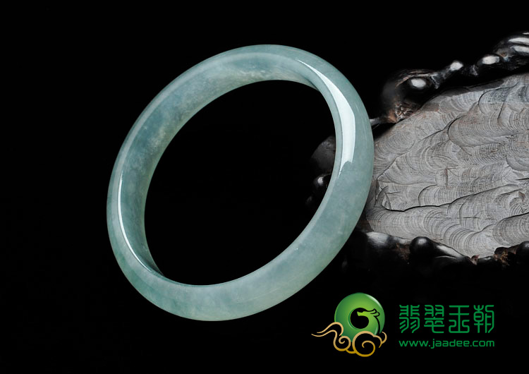 冰种晴水缅甸翡翠手镯（55.7mm）