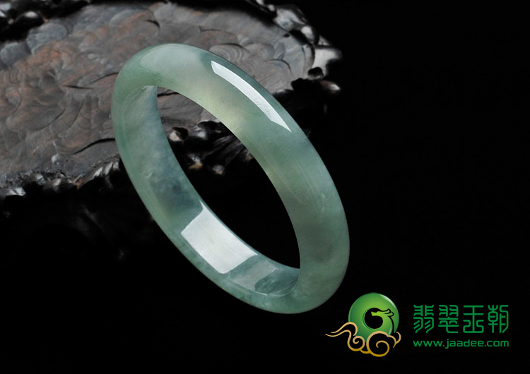 冰种晴水缅甸翡翠手镯（56.5mm）