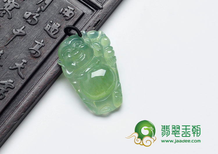 冰种晴水缅甸翡翠逍遥佛挂件